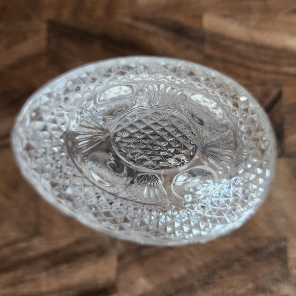 Vintage Fostoria Crystal Egg for Avon - Picture 2 of 8